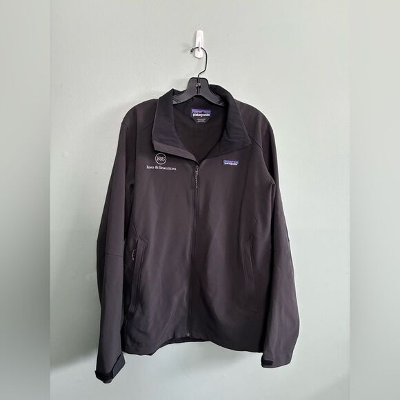 Patagonia Other - Patagonia Jacket Adult L Black Softshell Full Zip Long Sleeve Logo Pockets Mens